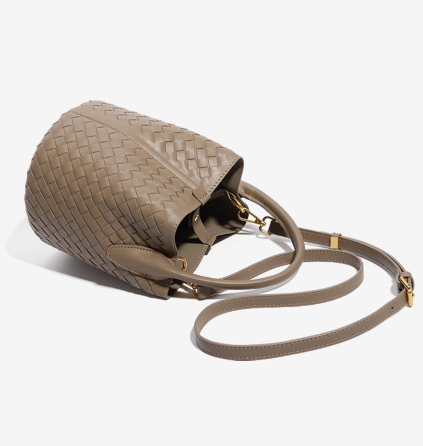 woven leather bucket bag with rounded handle – IVONY