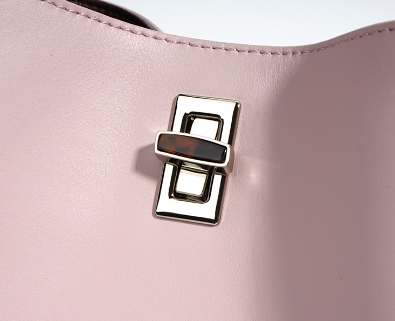 colorblock bucket bag with top handle – RUBY