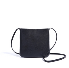 minimalist crossbody bag in matte black – NOIZA