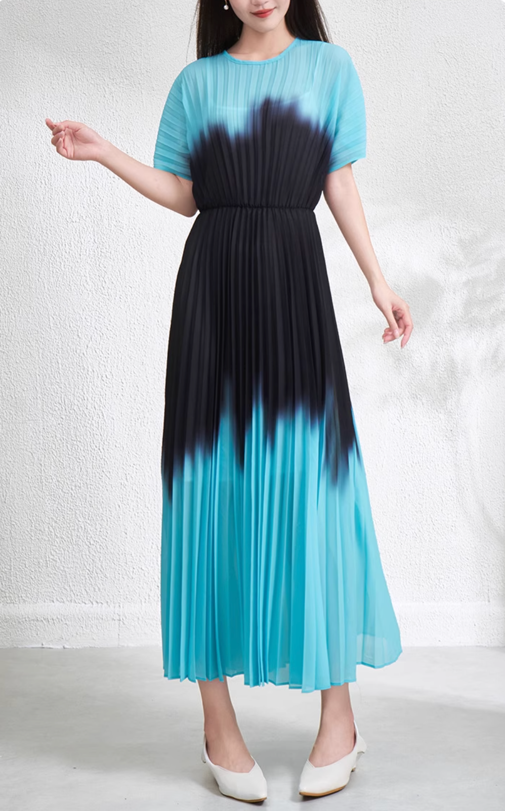 short-sleeve ombré pleated midi dress – LAGOON