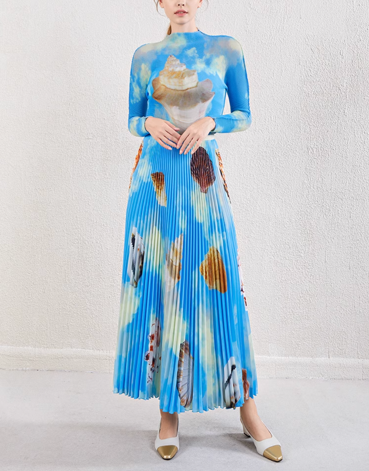 pleated midi skirt with seashell sky print – AZURE