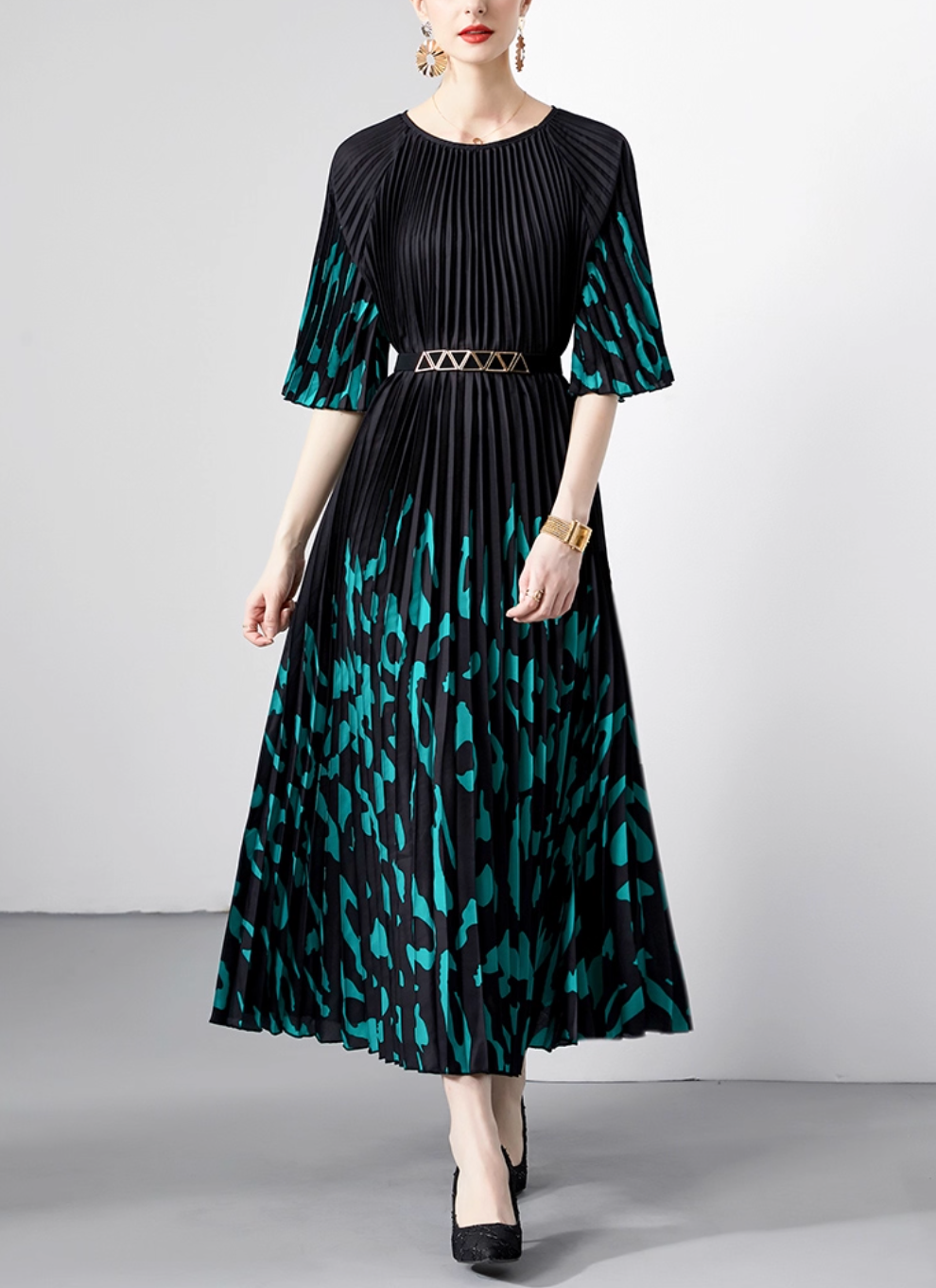 pleated midi dress with teal abstract print – ZENYA