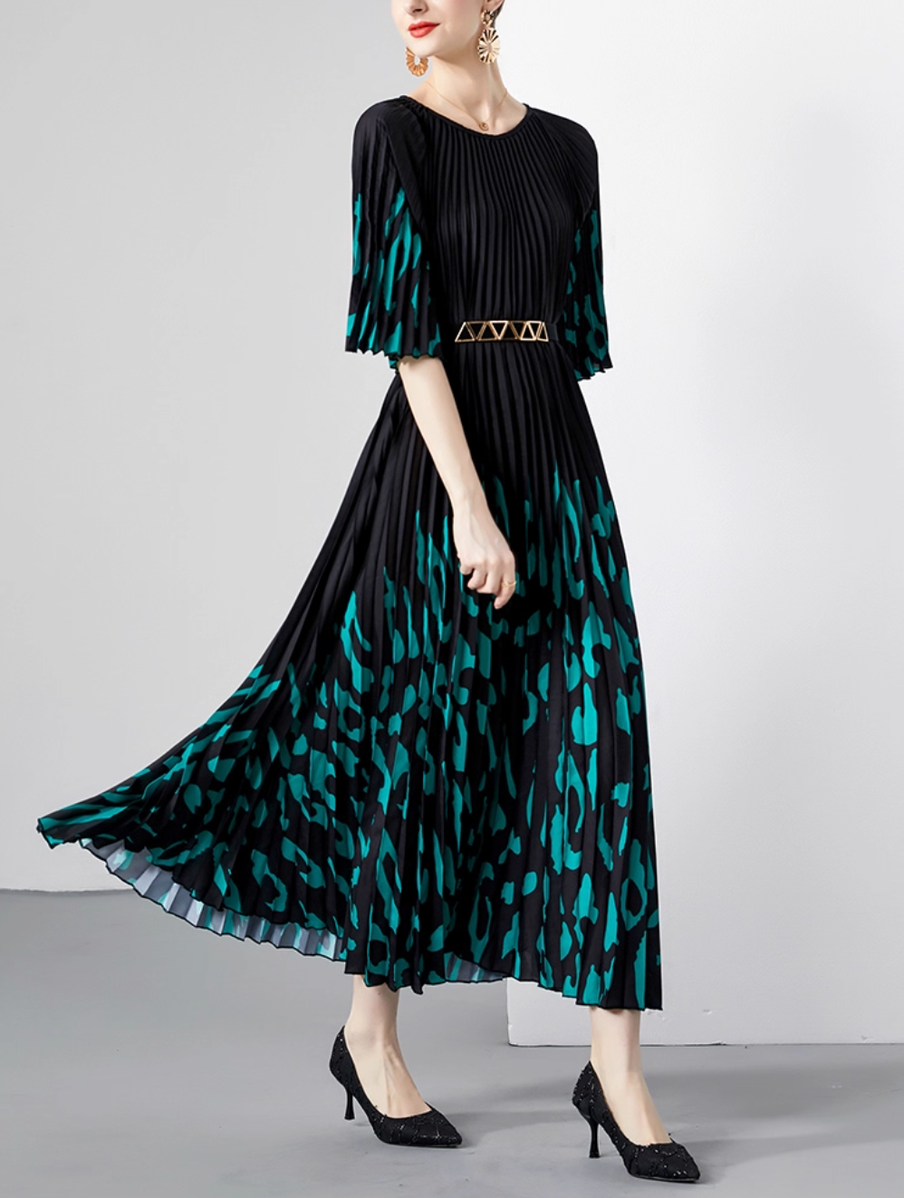 pleated midi dress with teal abstract print – ZENYA