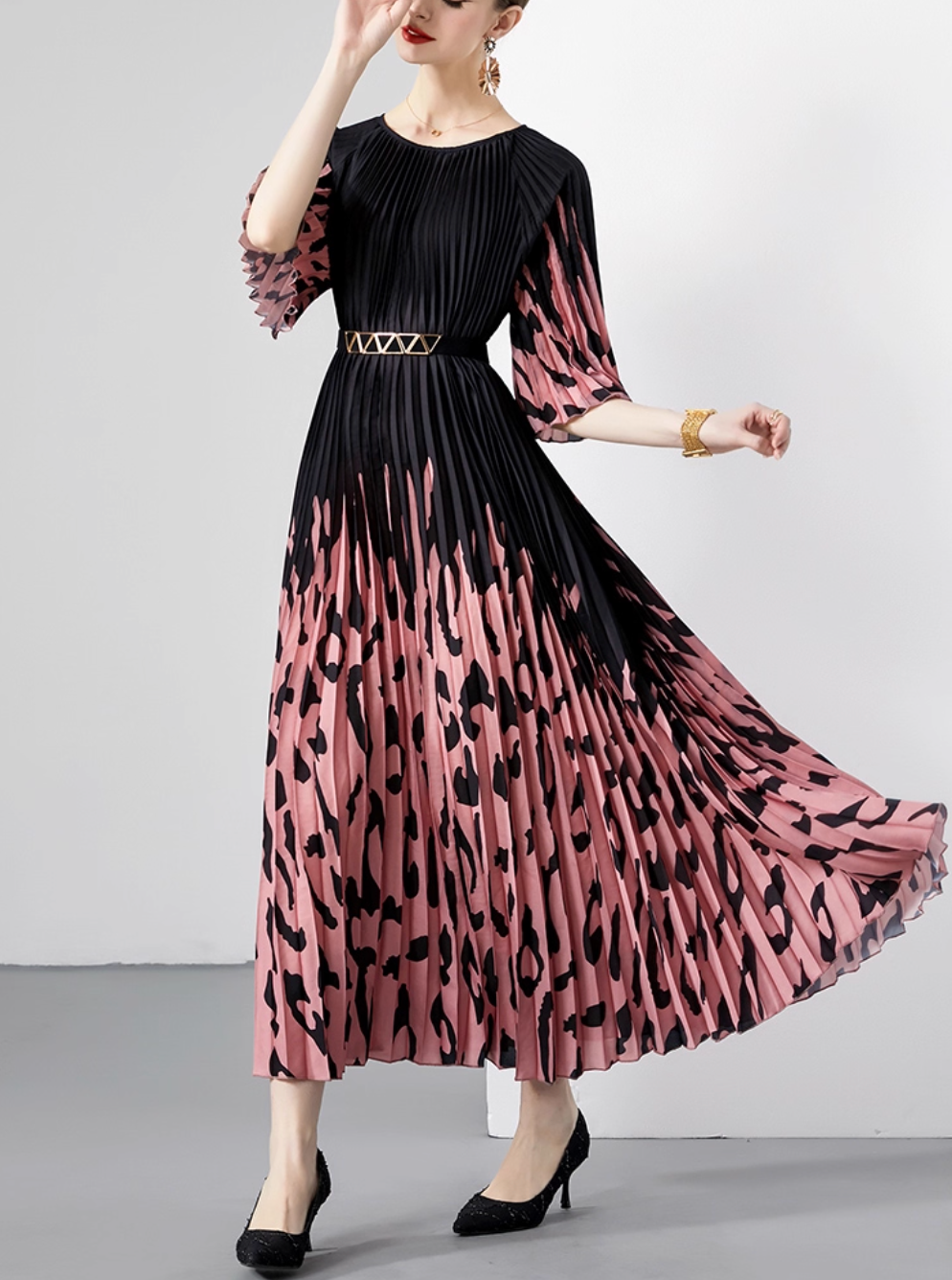 pleated midi dress with teal abstract print – ZENYA