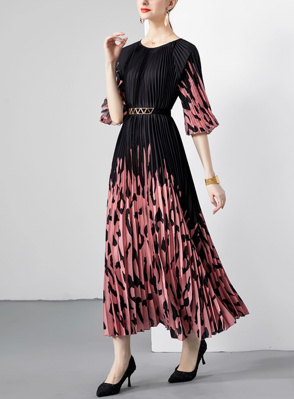 pleated midi dress with teal abstract print – ZENYA