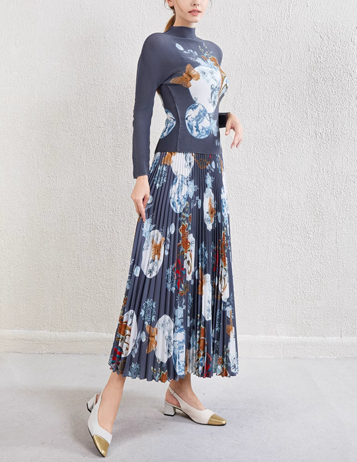 pleated midi dress with porcelain floral motif – LILITH