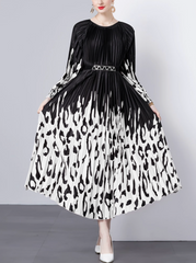 long-sleeve pleated dress with gradient animal print – VELVET
