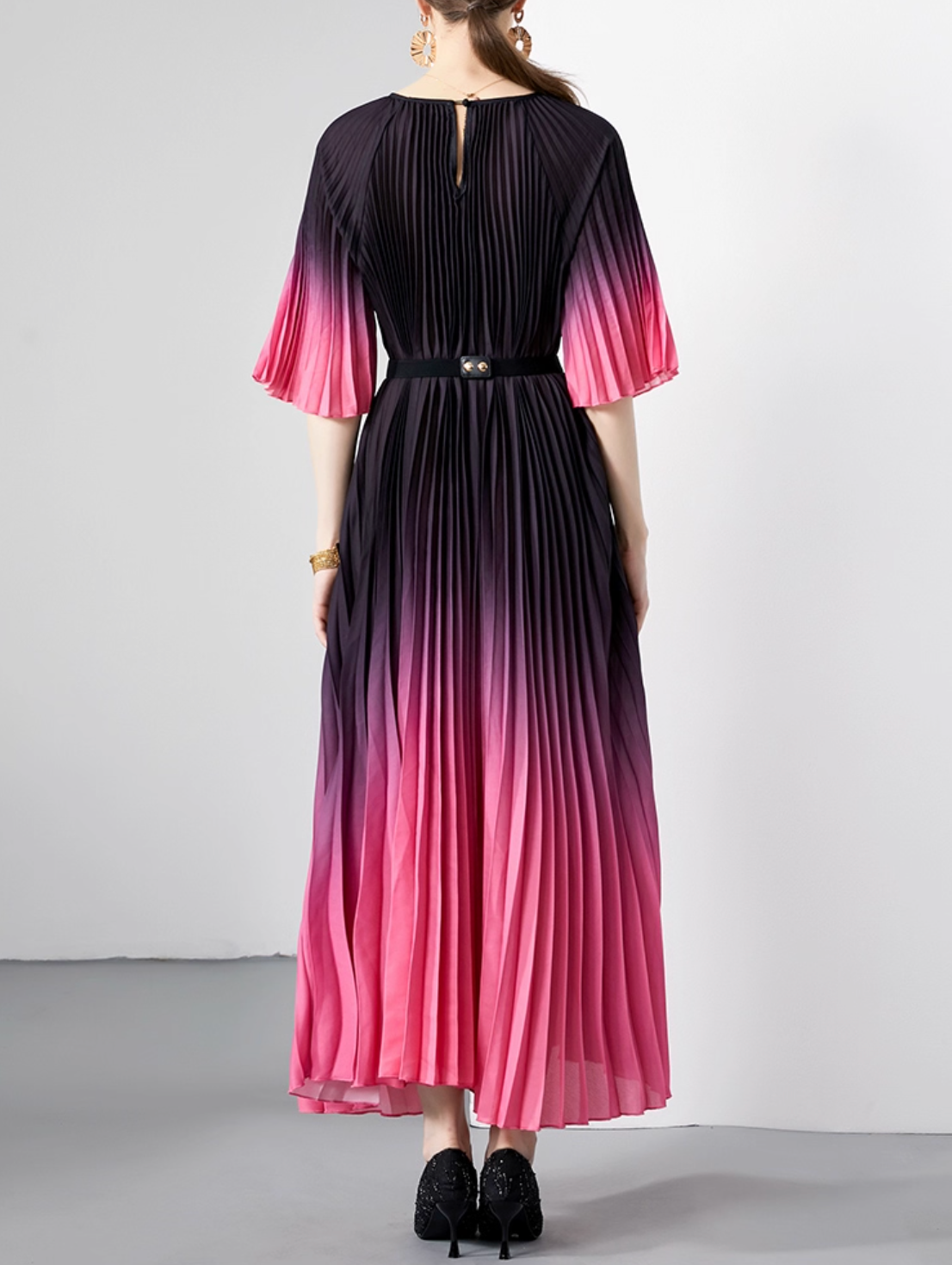 pleated ombre midi dress with geometric belt – SIENNA