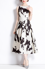 sleeveless A-line dress with abstract monochrome print – NOIYA
