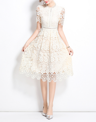 short-sleeve lace midi dress with high neckline – MINTA