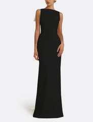 sleeveless column gown with contrast train – NOILF