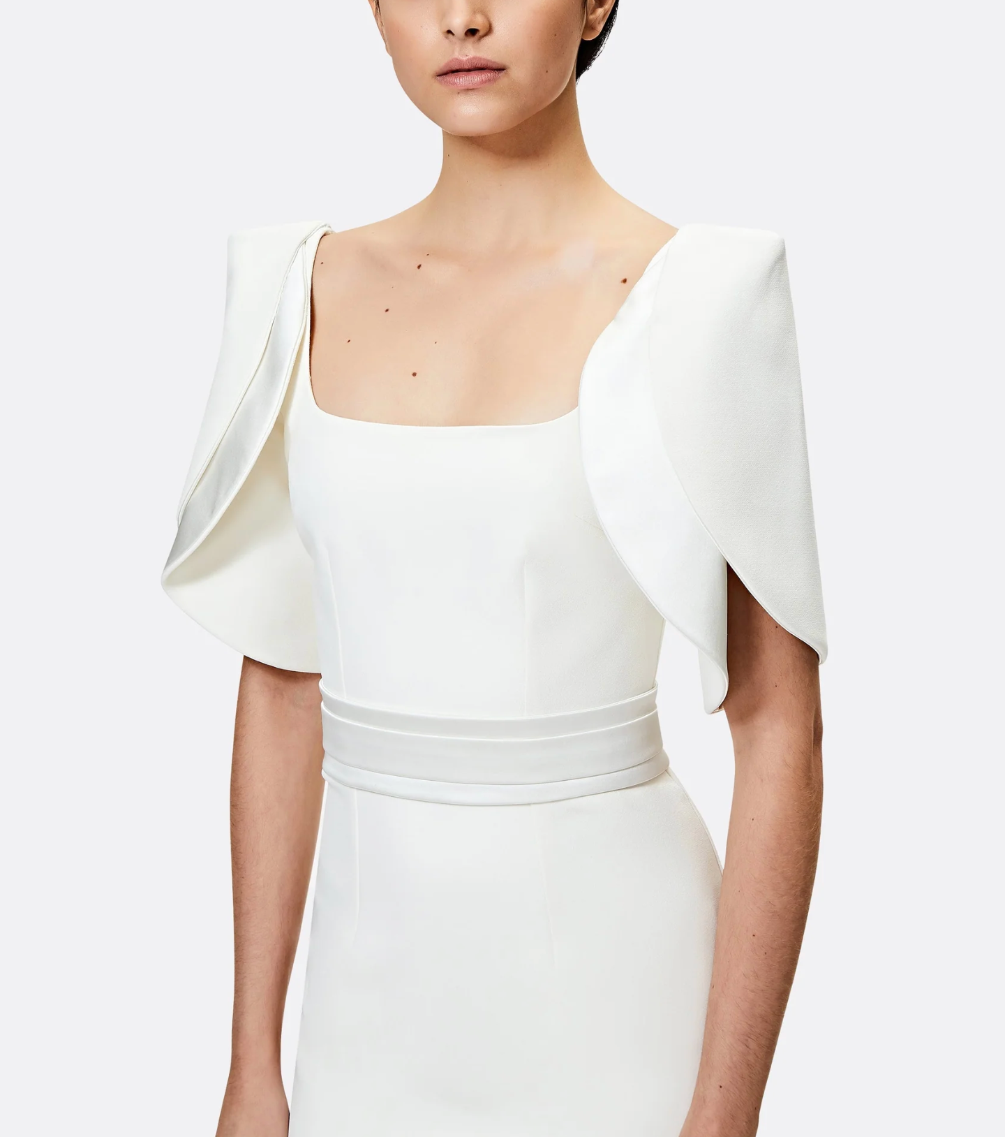 structured column gown with sculpted flutter sleeves – AURID