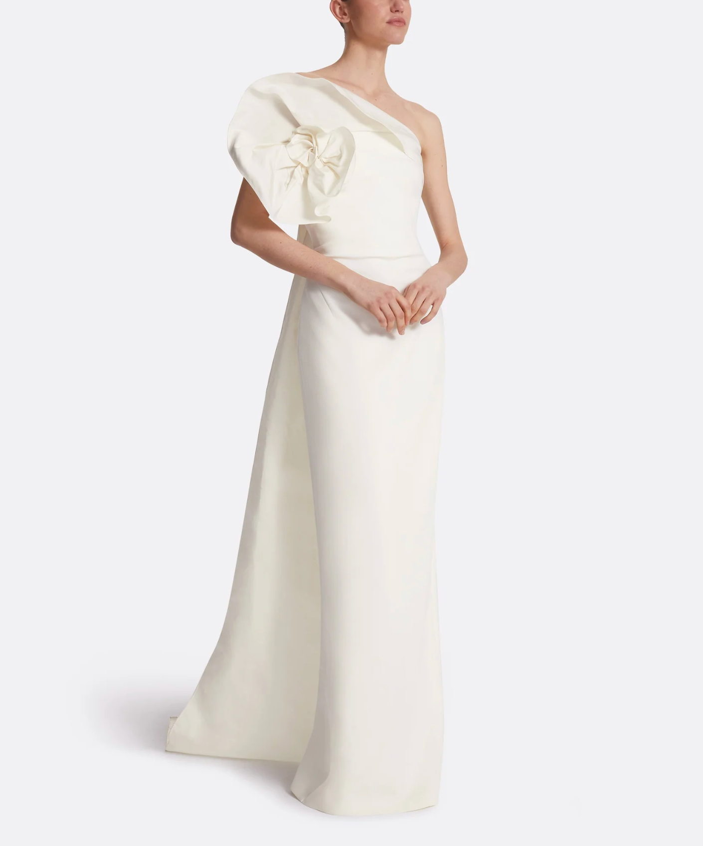 one-shoulder gown with sculptural floral detail – IVONA