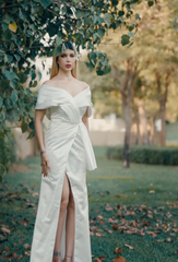 off-shoulder draped gown with bow detail – Hooly