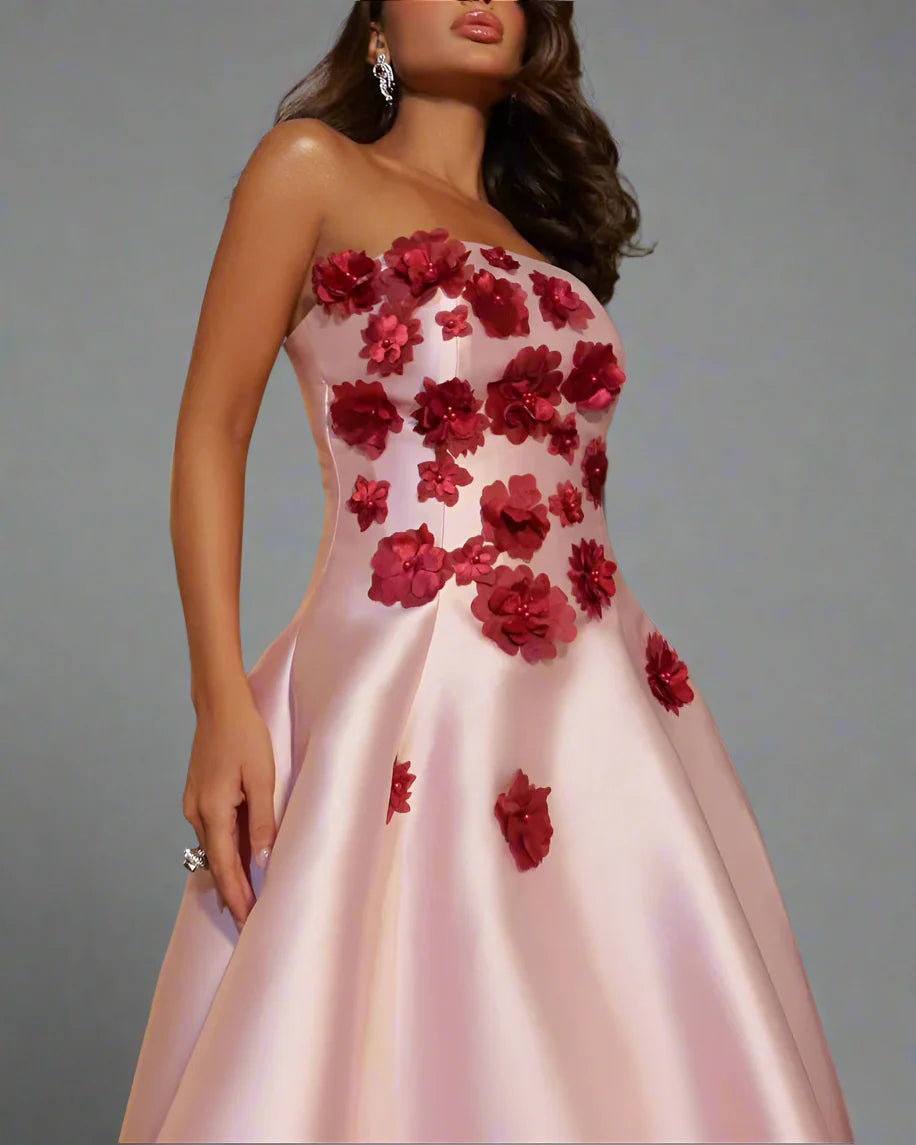 Strapless A-line gown with floral appliqué bodice – BLOSSOM