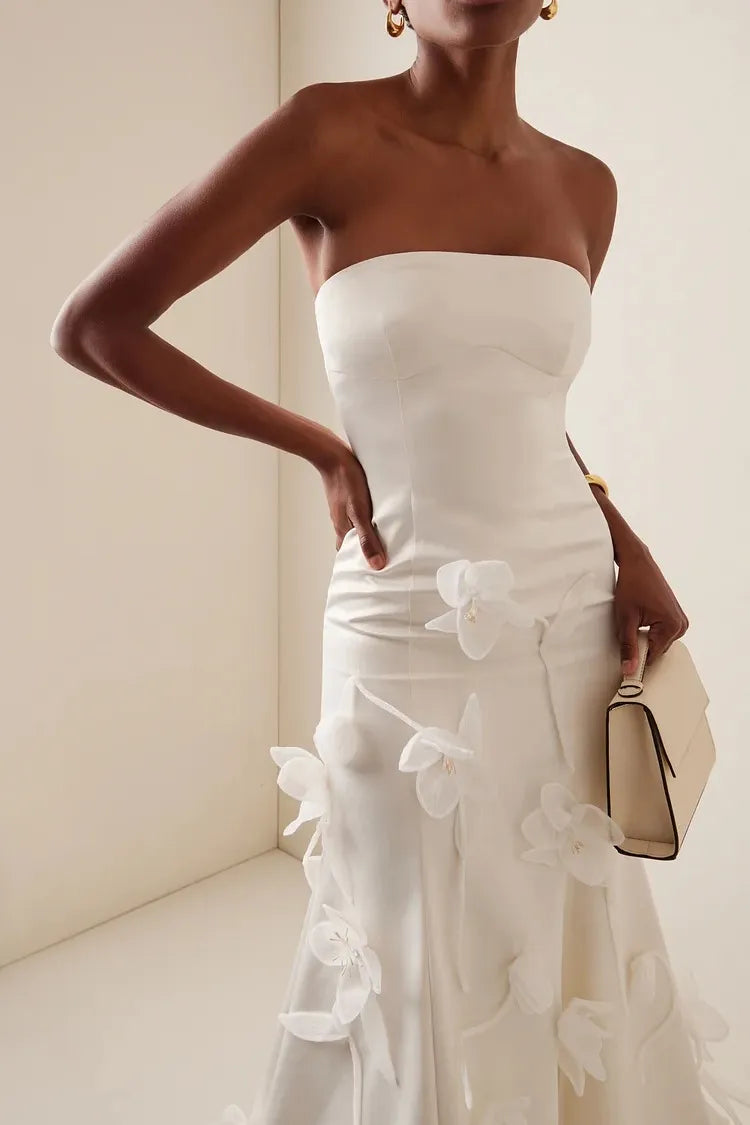 Strapless A-line gown with 3D floral appliqué – Osdin