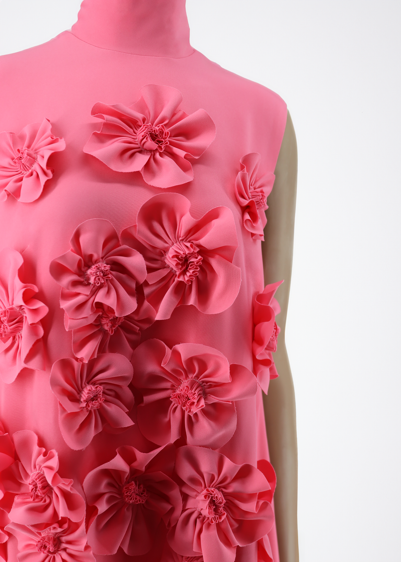 sleeveless lose fitted dress with flowers  - Notte