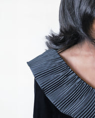 velvet column dress with crumple ruffle and long sleeves - QOLEN