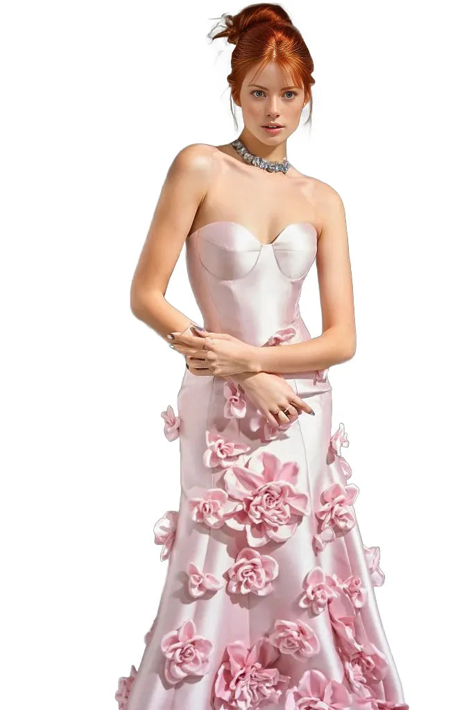 Strapless gown with 3D floral appliqués – Lugan